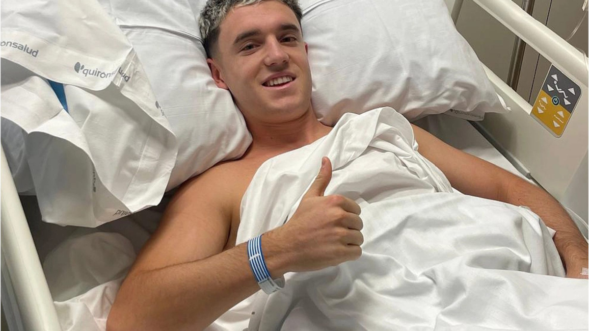 Aaron Ochoa pasa por quirófano y empieza su recuperación