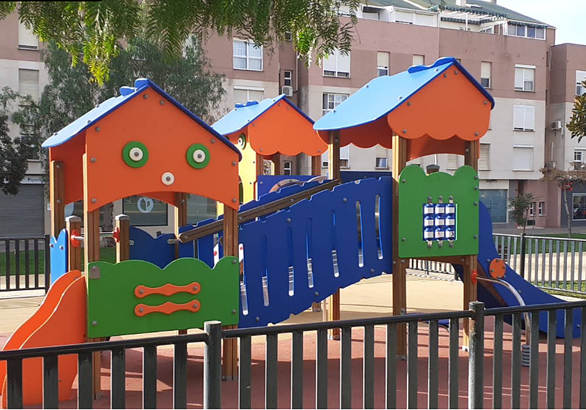 Una «cadena humana» salva a un hombre que intentó suicidarse en un parque infantil en Málaga