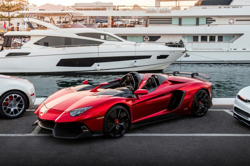 Silicon Valley ha fabricado una nueva élite de la IA: sus millones han disparado las ventas de jets privados, yates y Lamborghinis