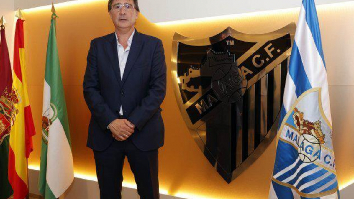 El Málaga duda mucho con el mercado libre