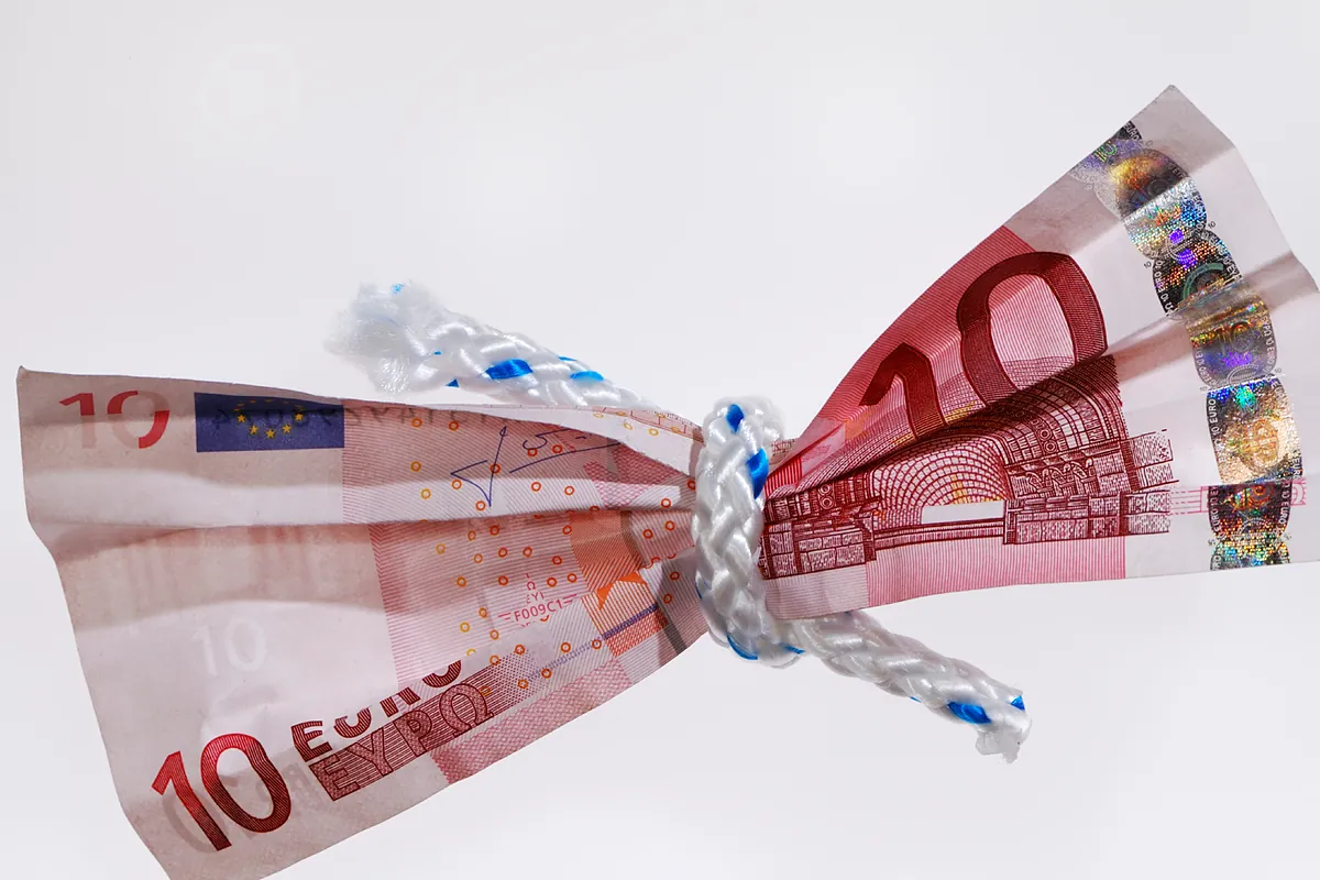 Cuánto cuesta dejar el dinero parado en la cuenta