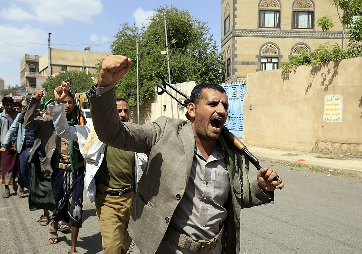 Irán y los hutíes de Yemen estrechan el cerco sobre las grandes rutas marítimas