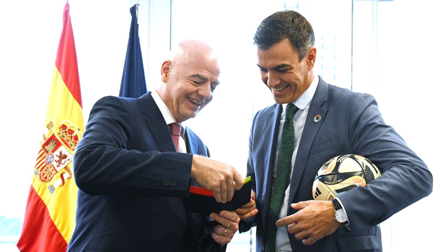 Infantino visitará España este otoño en el momento más sensible del Mundial 2030 y de su propia presidencia en la FIFA