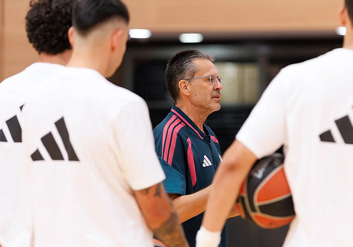Pedro Martínez: «El Unicaja es una buena prueba para saber hacia dónde tenemos que ir»