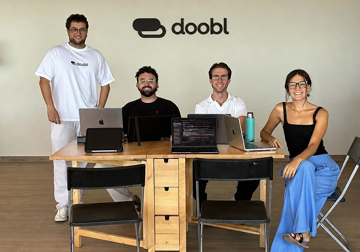 Doobl, una aplicación nacida en Málaga que ayuda a los conductores a encontrar aparcamiento