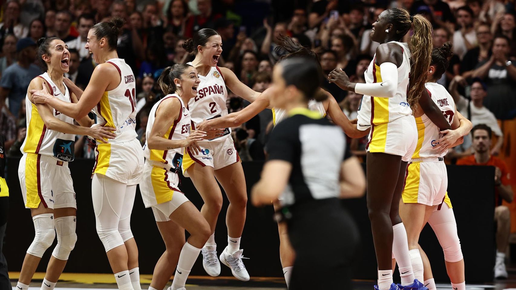 España se cuelga el bronce en el Mundial y encumbra a su nueva generación tras exhibirse ante la anfitriona Alemania