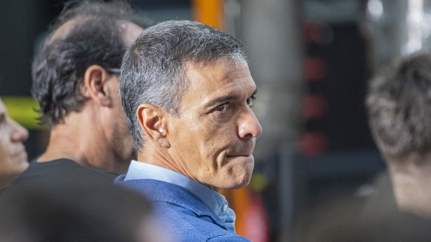 Moncloa apuesta por presentar un presupuesto social para ir a las urnas antes de marzo y superar Ceuta y la corrupción