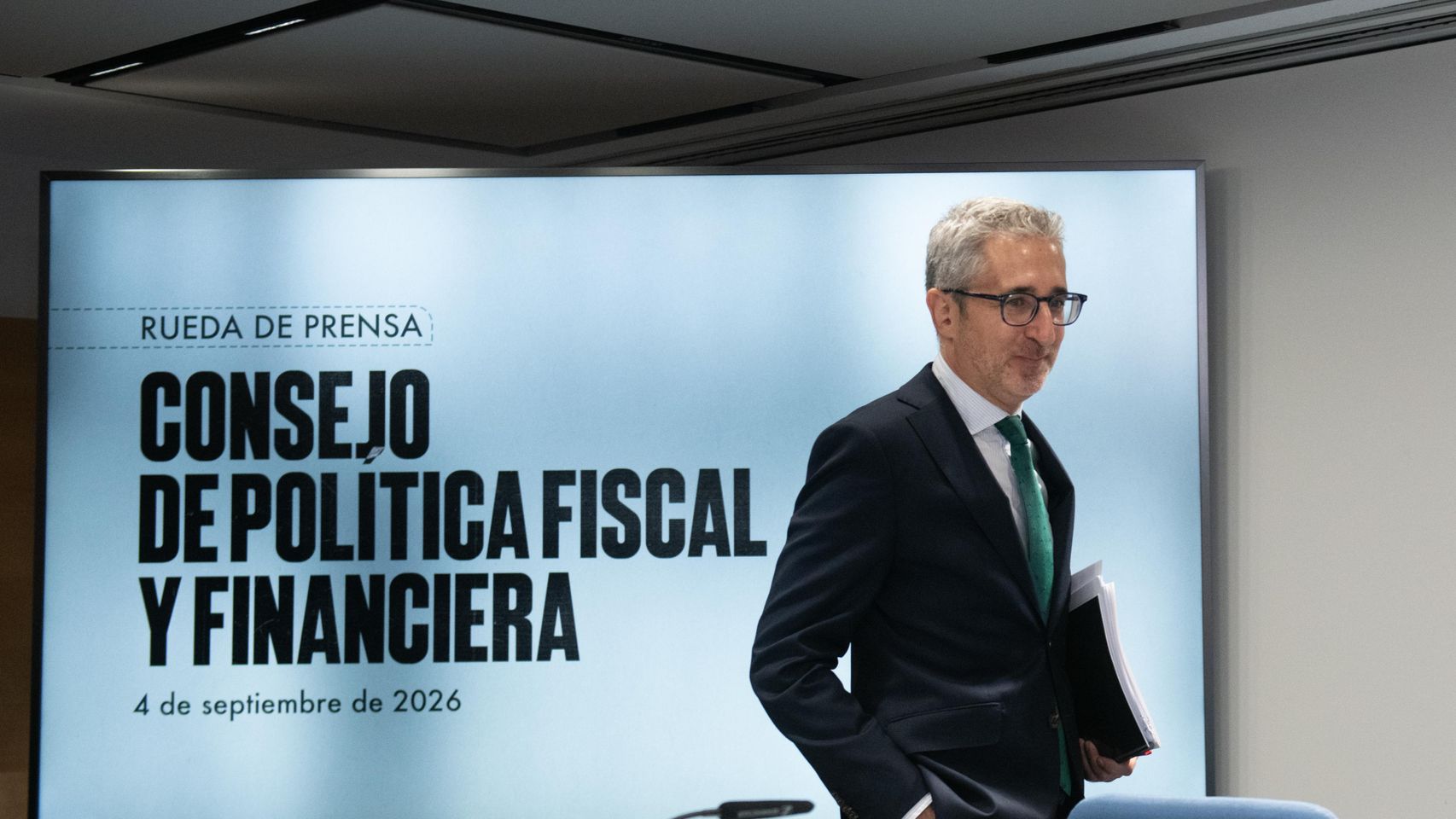 Hacienda vuelve a batir récord de recaudación pese a 'perder' 2.070M por las medidas de la guerra y la deducción del SMI
