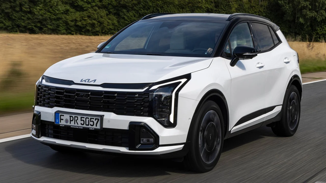 El KIA Sportage responde al MG HS con más de 9.500 € de descuento y 7 años de garantía