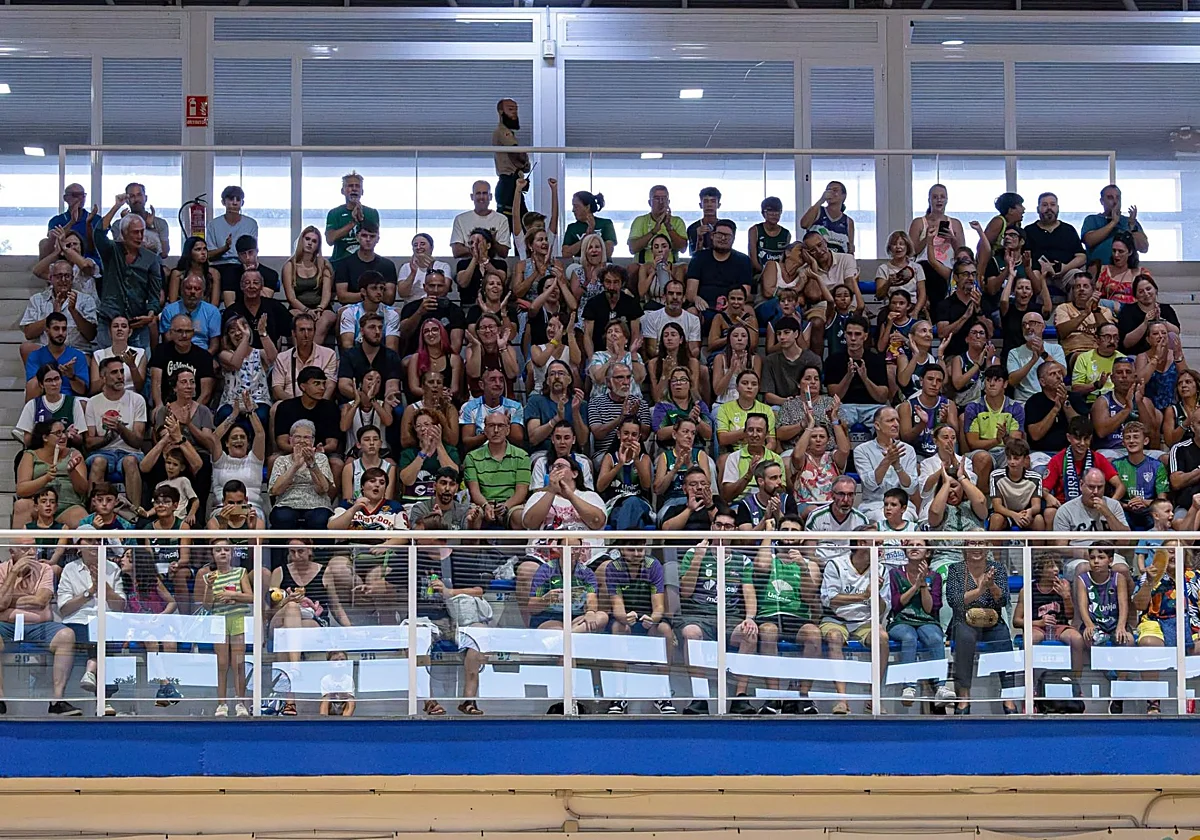 Rincón de la Victoria organiza el Memorial José Cárdenas de baloncesto