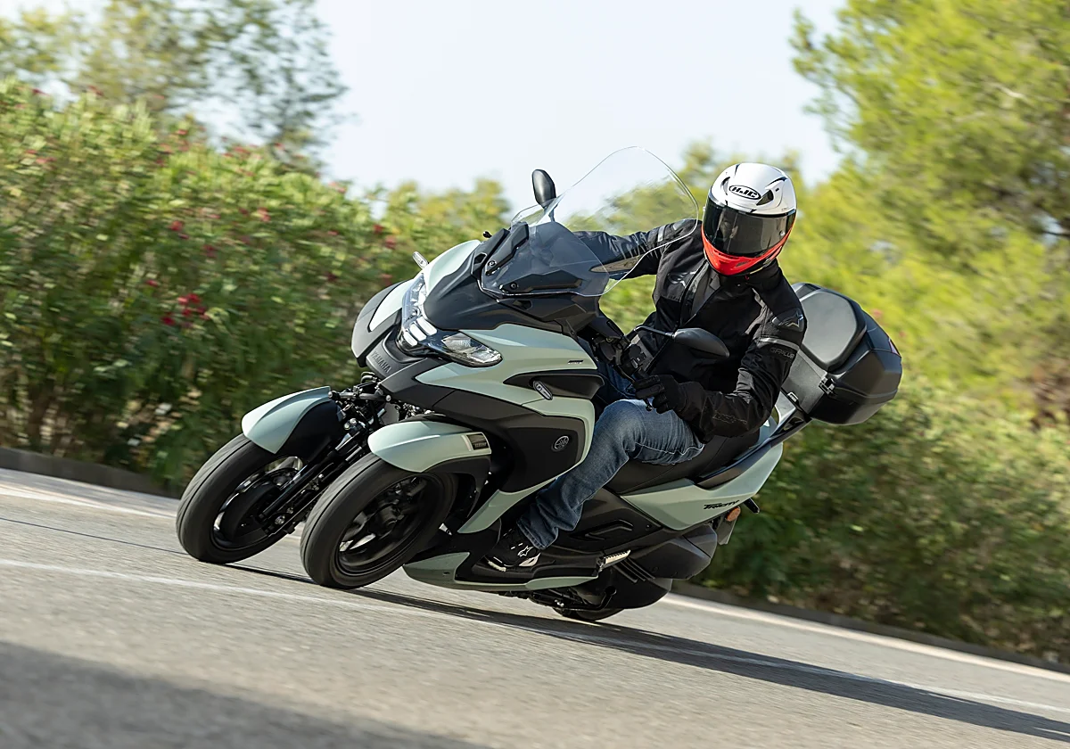 Yamaha Tricity 300 2026: Probamos el primer escúter del mundo con airbag