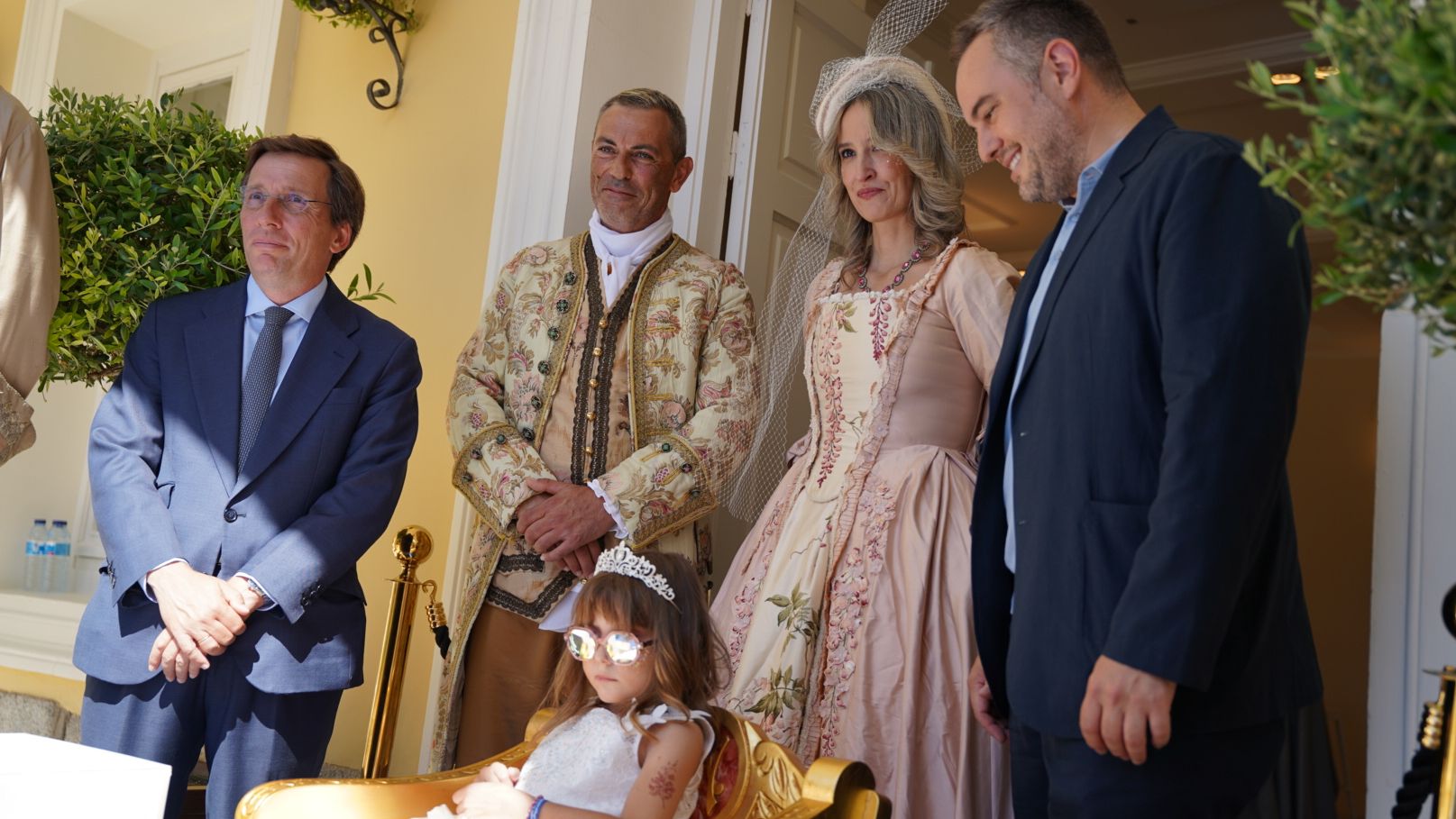 Del hospital al trono: la coronación de Ely como princesa de Madrid mientras afronta un tumor cerebral