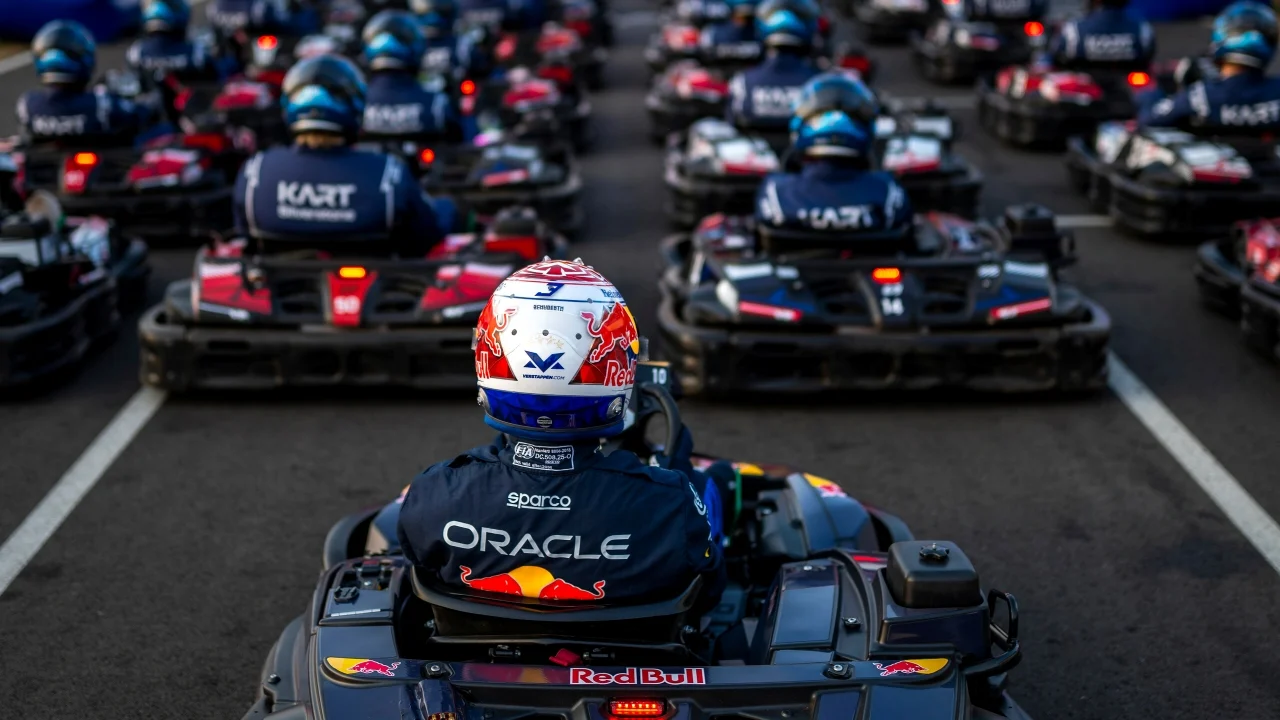 Max vs. 100: la carrera con atajos y trampas en la que Verstappen buscará una remontada histórica en Disney+