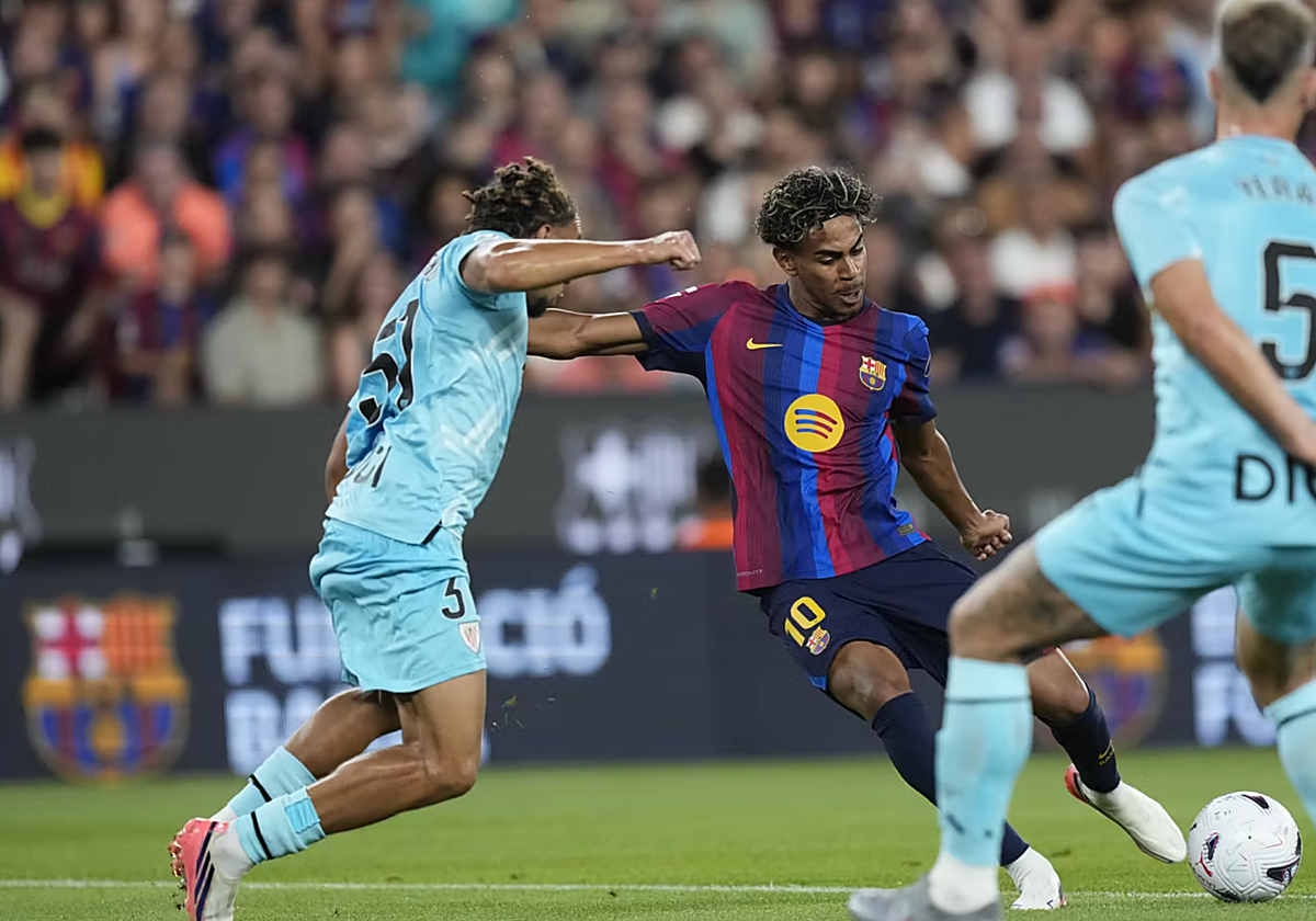 Telefónica cierra con Dazn la distribución de LaLiga hasta 2032 por 1.630 millones