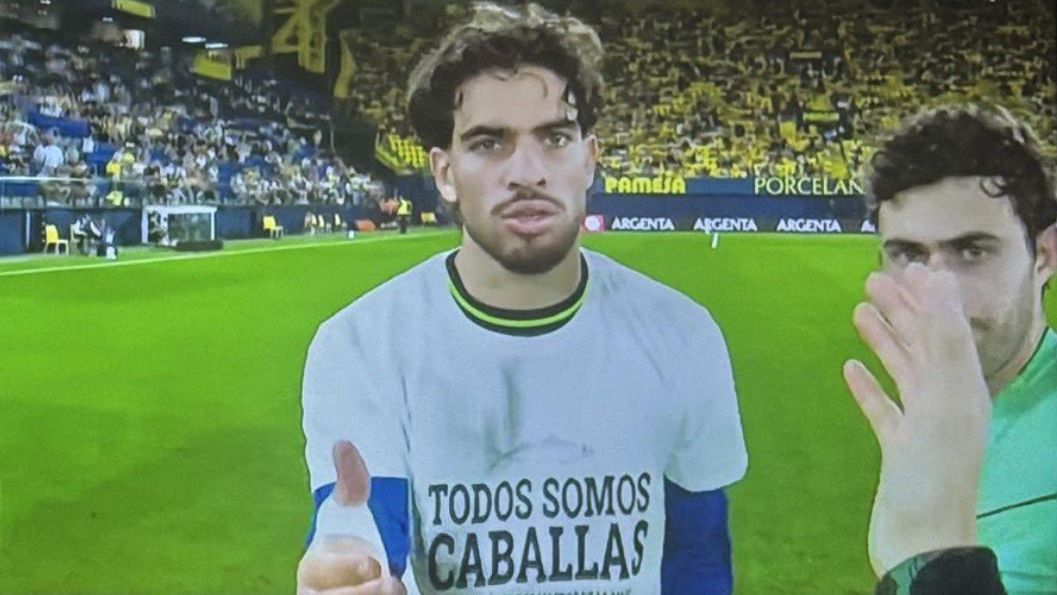 Ez Abde, futbolista del Betis, recibe insultos y amenazas desde Marruecos por lucir una camiseta de apoyo a Ceuta