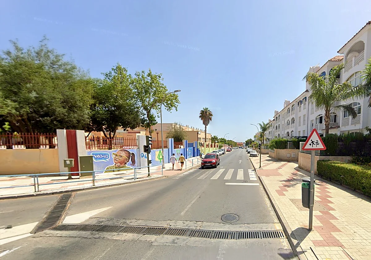 Un menor de 12 años sufre una fractura de cráneo tras ser atropellado en Torremolinos: el conductor, a la fuga