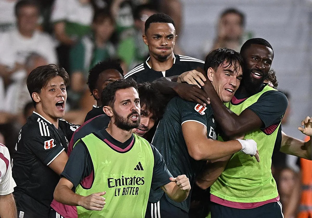 Espí, héroe de acción para salvar al Real Madrid ante el Elche