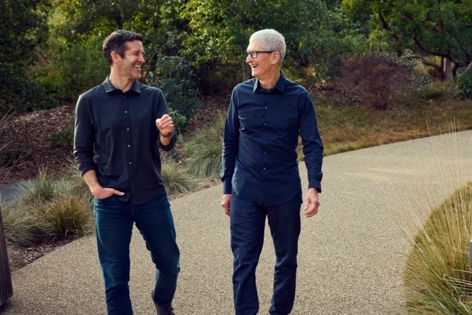La 'tribu Apple' desata una guerra por el talento