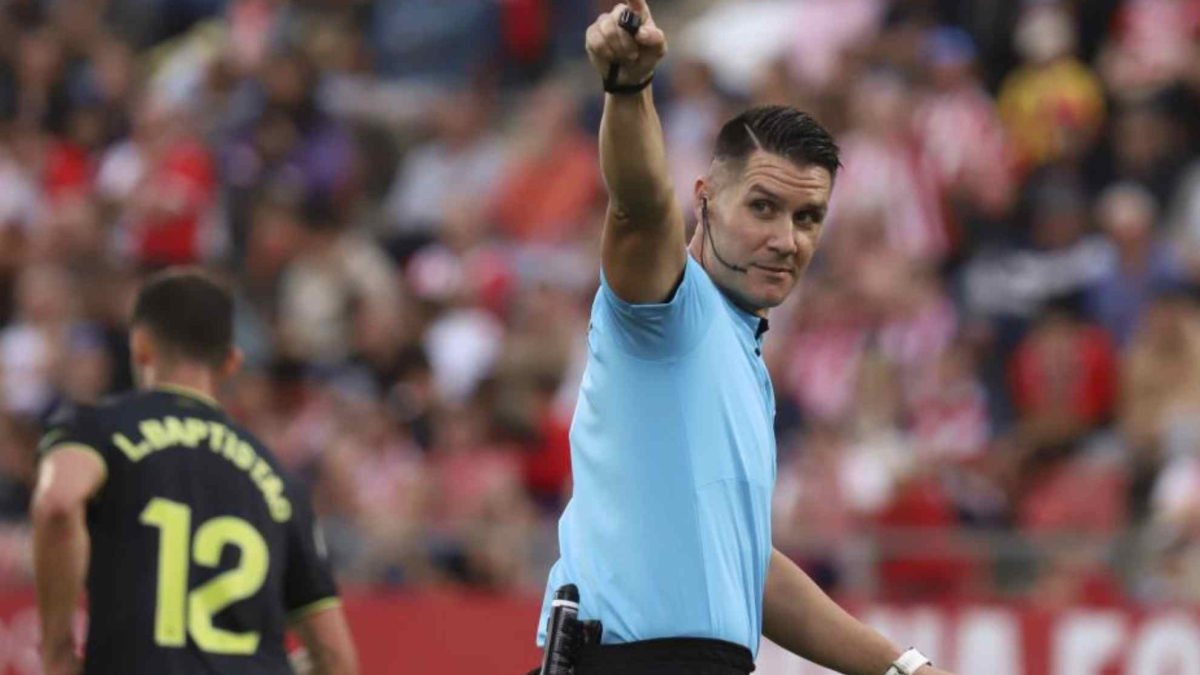 Histórico: el madrileño Ortiz Arias será el árbitro del derbi