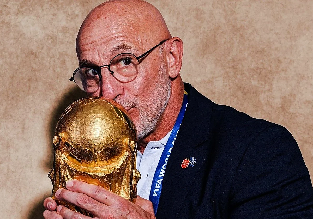 Luis De la Fuente, hasta el Mundial 2030