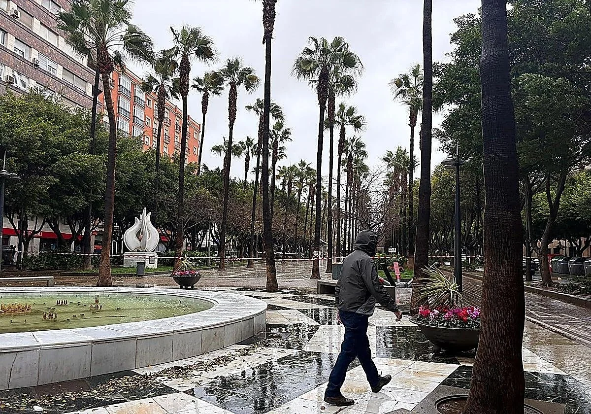 Aviso naranja por tormentas y lluvias en Andalucía: envío de Es-Alert y clases suspendidas en varios municipios de Almería