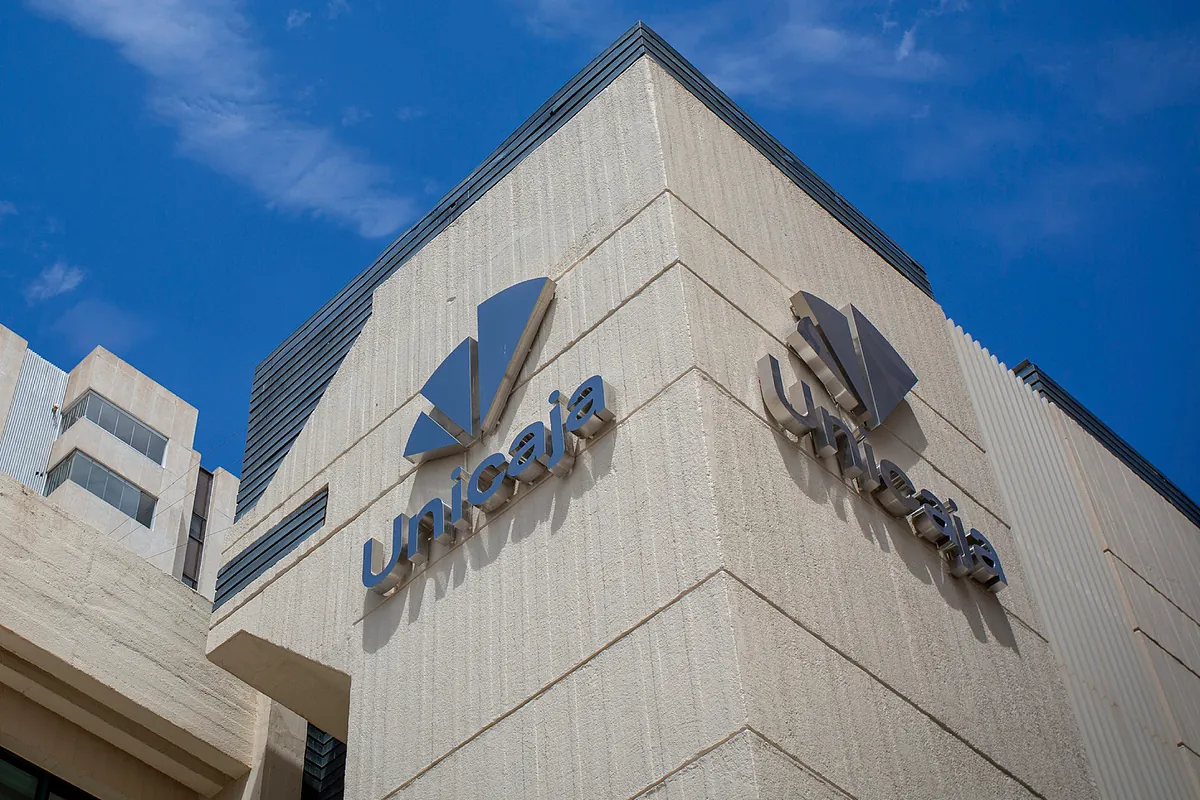 El dividendo consolida a Unicaja como el mejor banco español en Bolsa