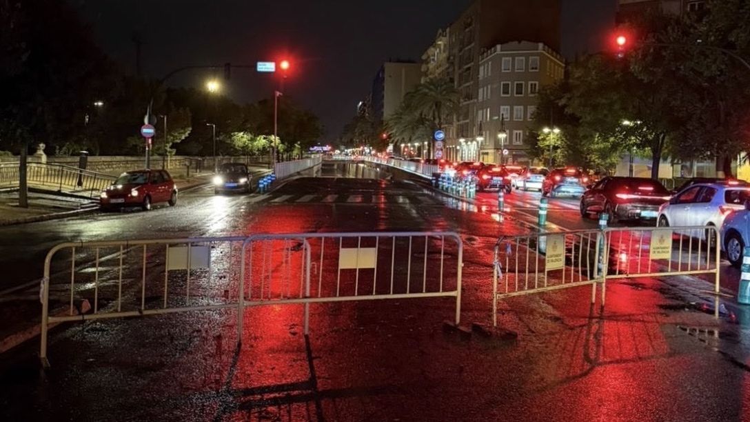 Última hora de la alerta por lluvias torrenciales en España, en directo | Suspendidas las clases este jueves en municipios de Almería, Valencia y Murcia por el temporal