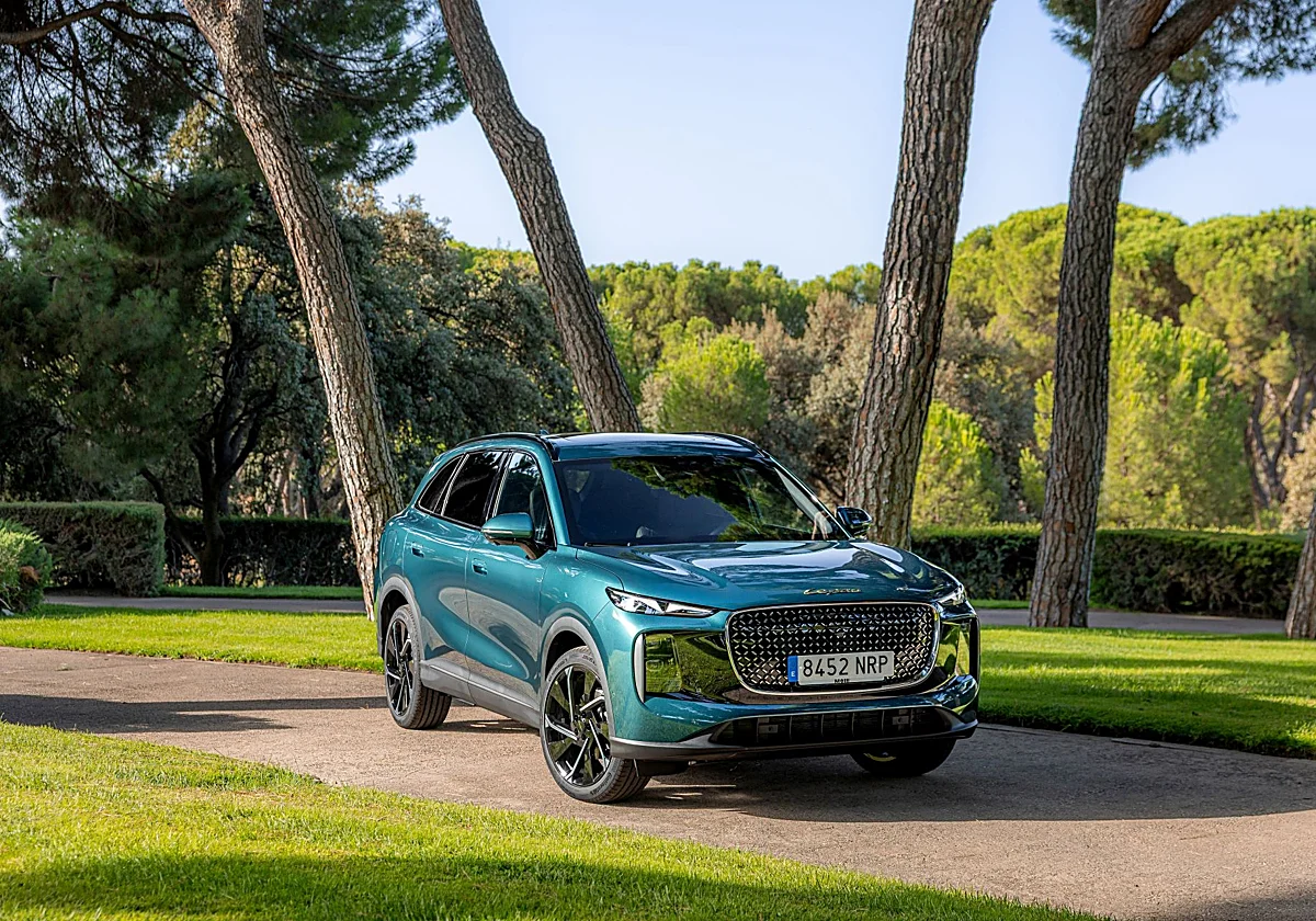 Lepas llega a España: el nuevo L8 Súper Híbrido lidera el arranque de la marca del Grupo Chery