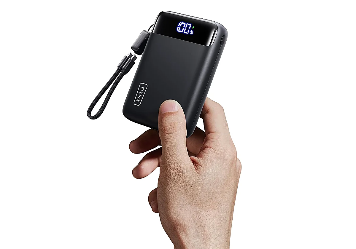 Olvídate de quedarte sin batería la power bank ultrapequeña de INIU
