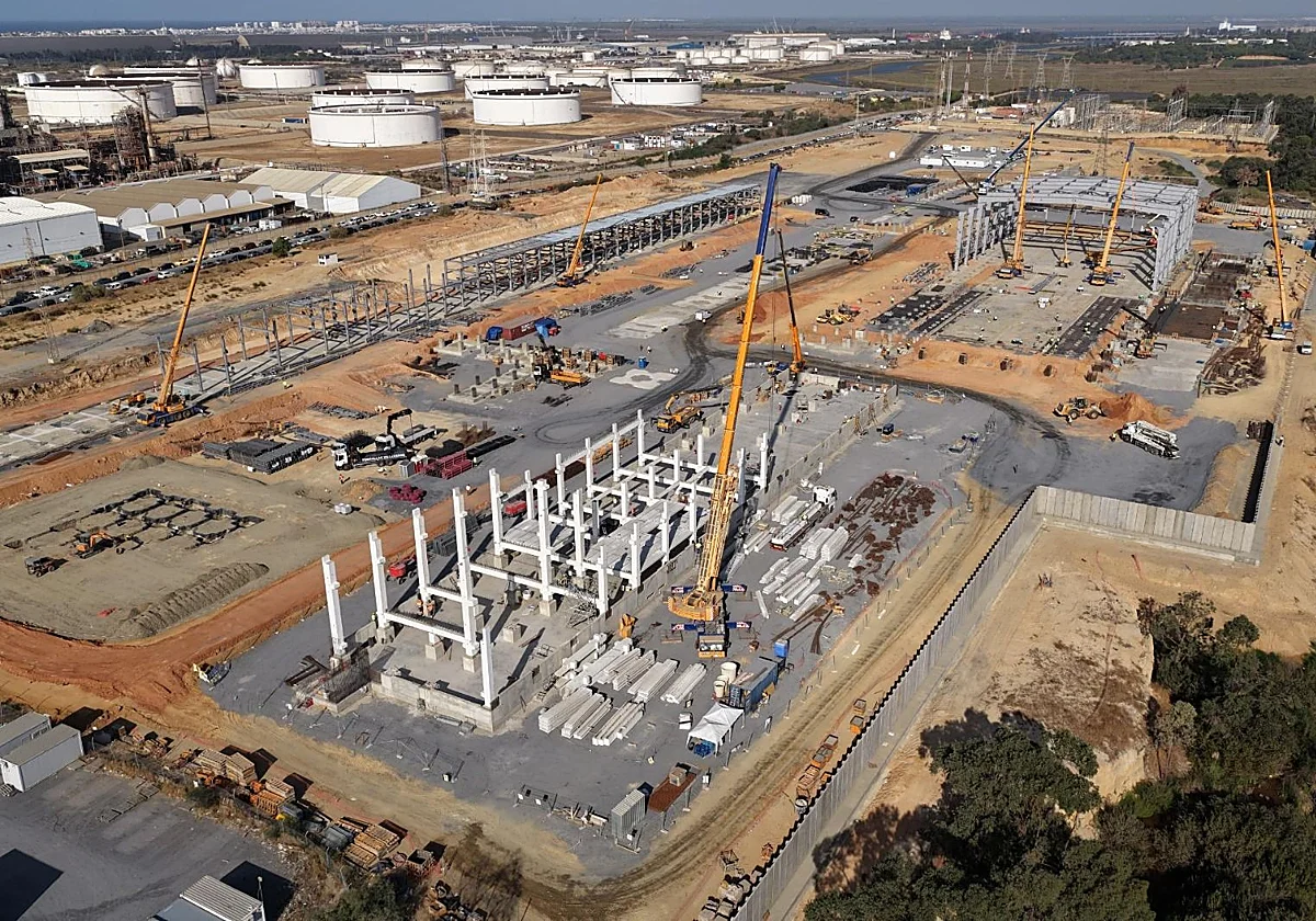 Moeve inicia las obras de su planta de hidrógeno en Huelva tras reestructurar su accionariado