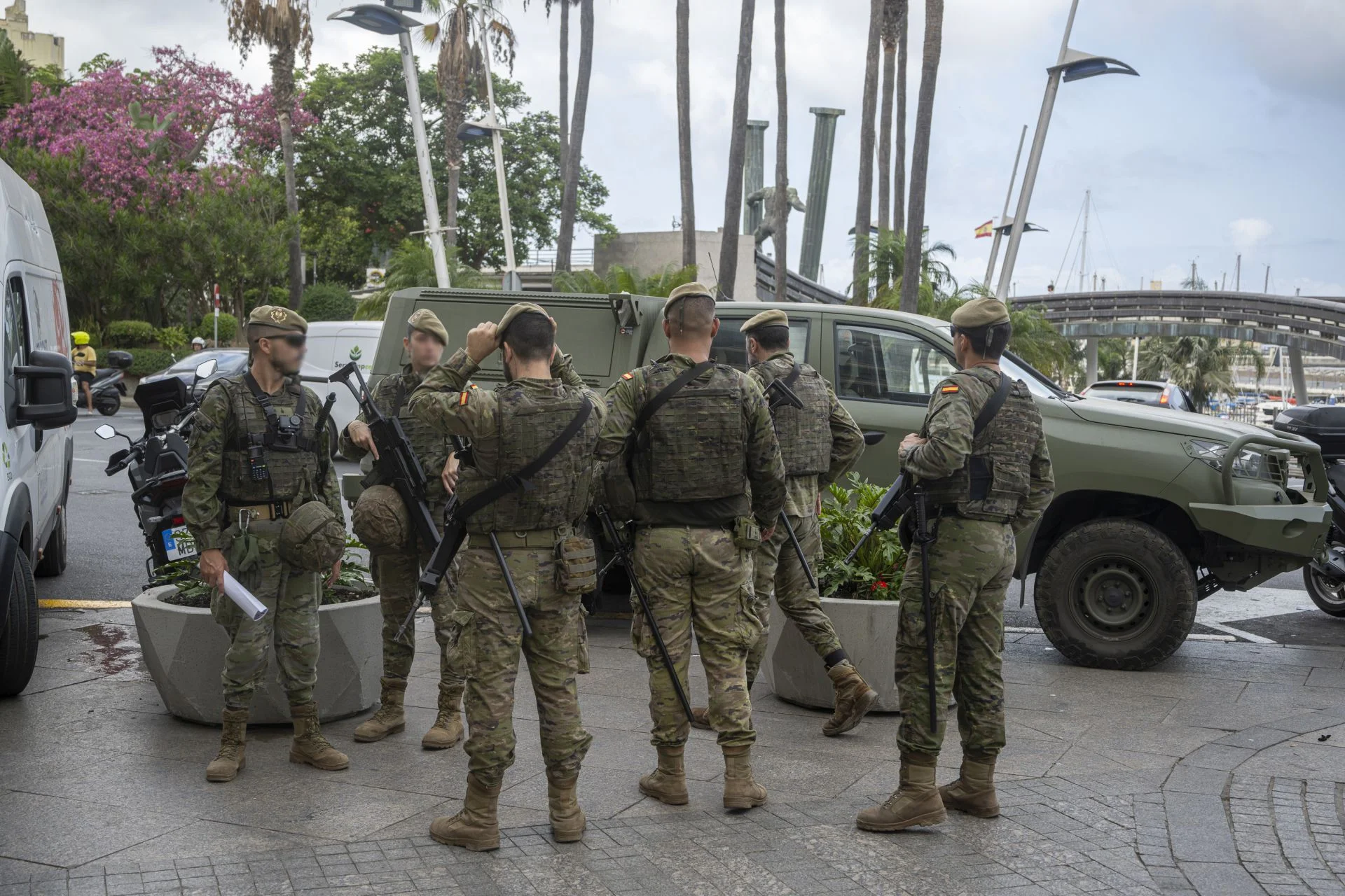 Dos militares son evacuados de Ceuta tras resultar heridos por agresiones de inmigrantes
