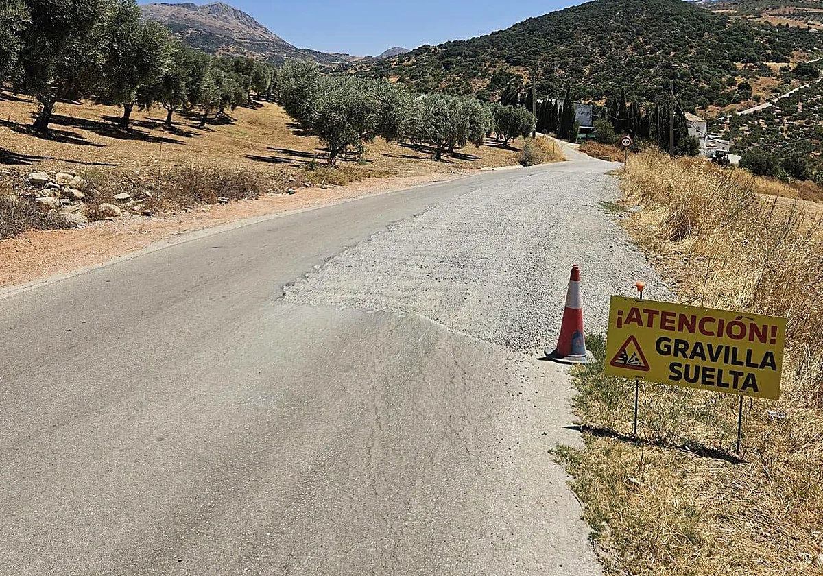 Villanueva de la Concepción mejora 4,5 kilómetros de la carretera que conecta con Las Pedrizas