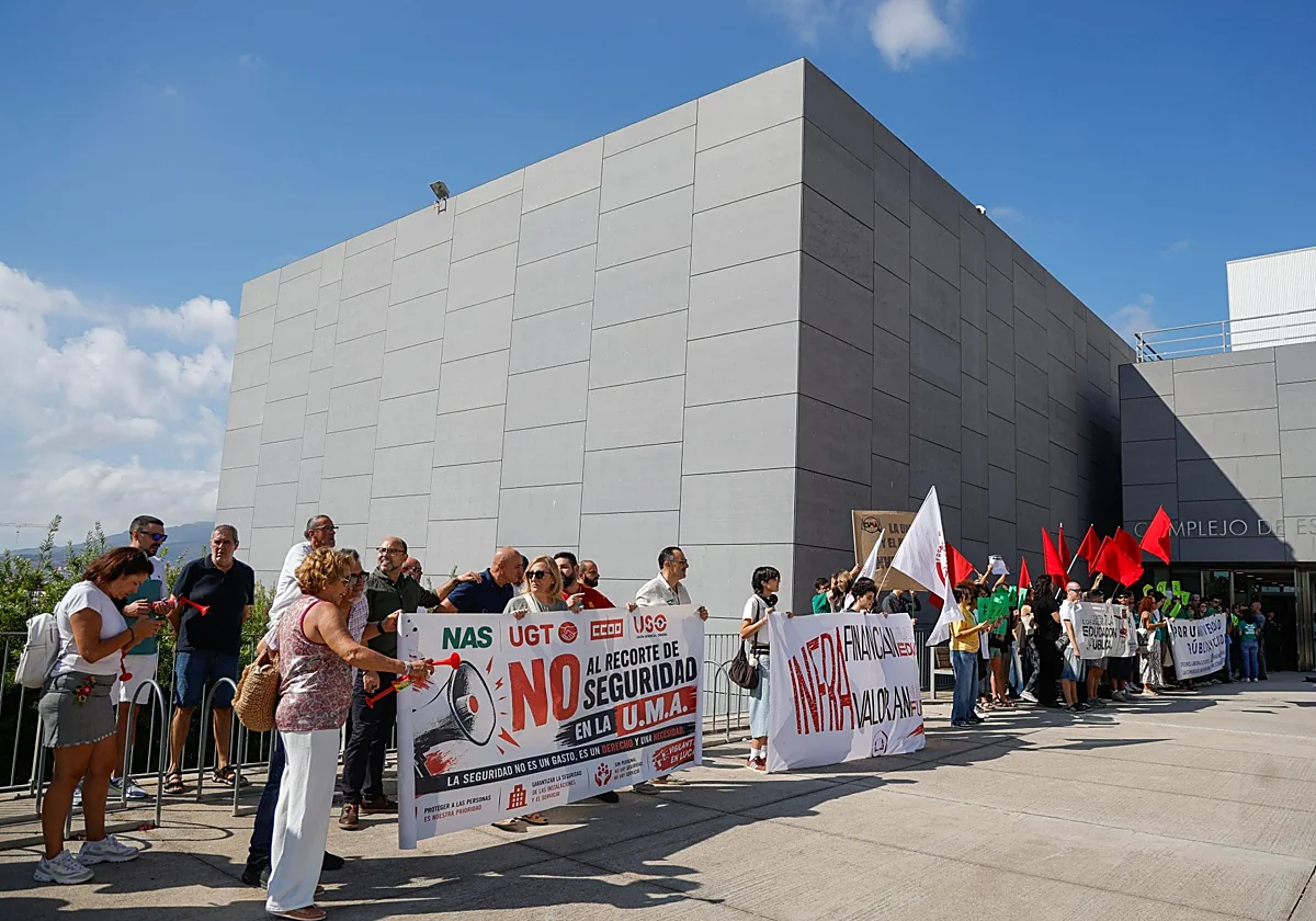 Las protestas por los «recortes» y la «precariedad» en la UMA irrumpen en el acto de inauguración del curso académico