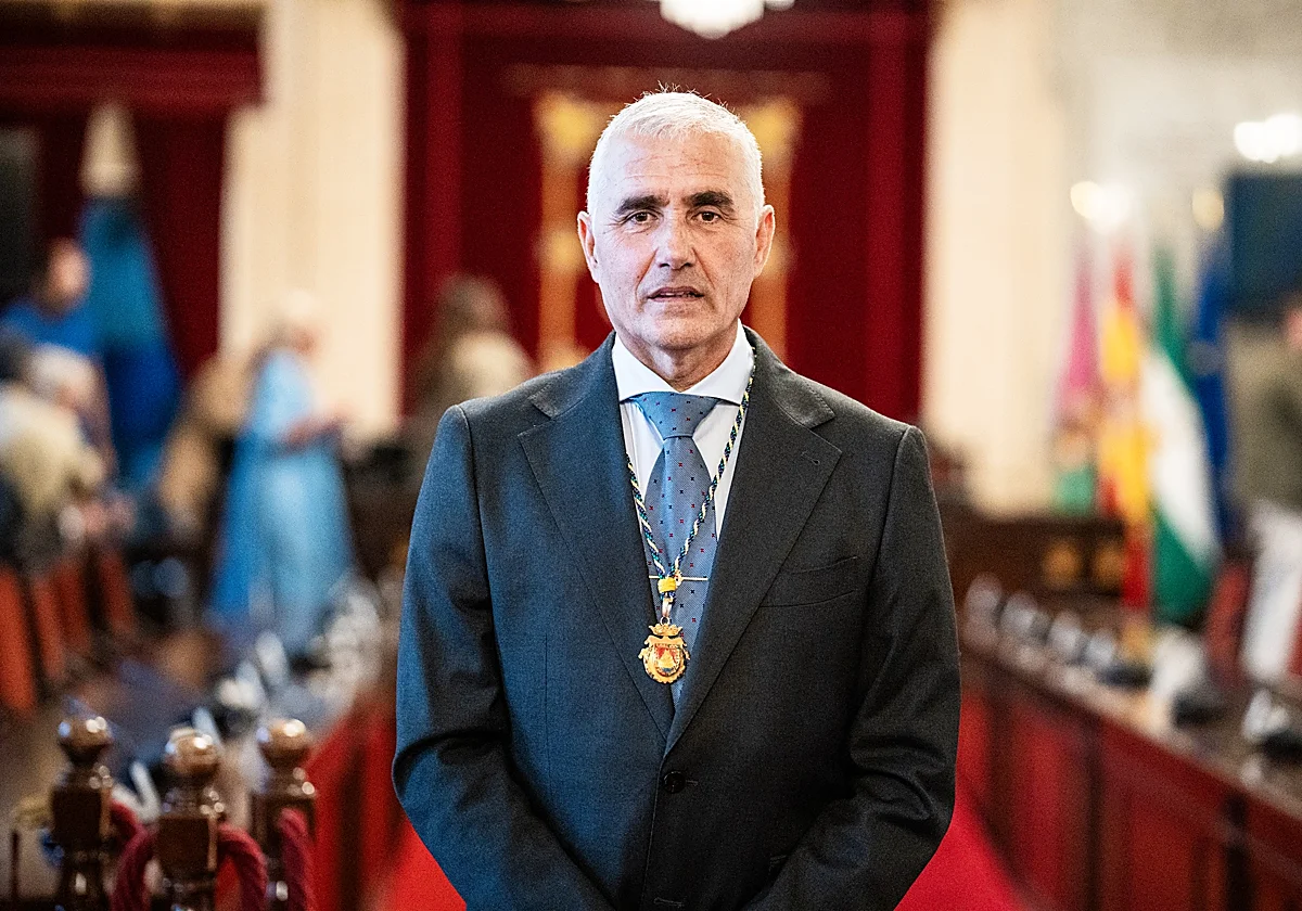 El policía local que llega a concejal: Giardín toma posesión en Málaga dispuesto «a dar lo mejor»