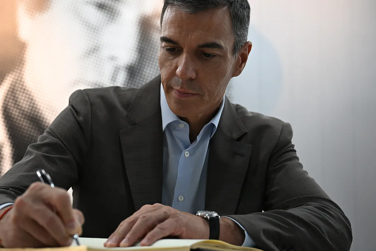 Sánchez ofrece la paz a los empresarios y acudirá a su gran cumbre en Madrid