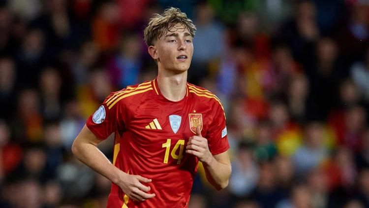 Huijsen, Josep Martínez y Roberto Fernández, novedades en la lista de España para los partidos de la Nations League
