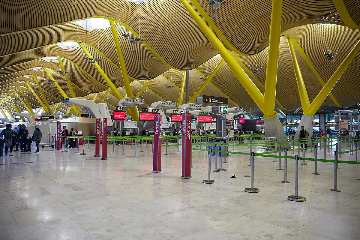 Las constructoras pujan por los primeros grandes contratos de Aena en Barajas, pero 'pasan' de los 500 millones de Tenerife