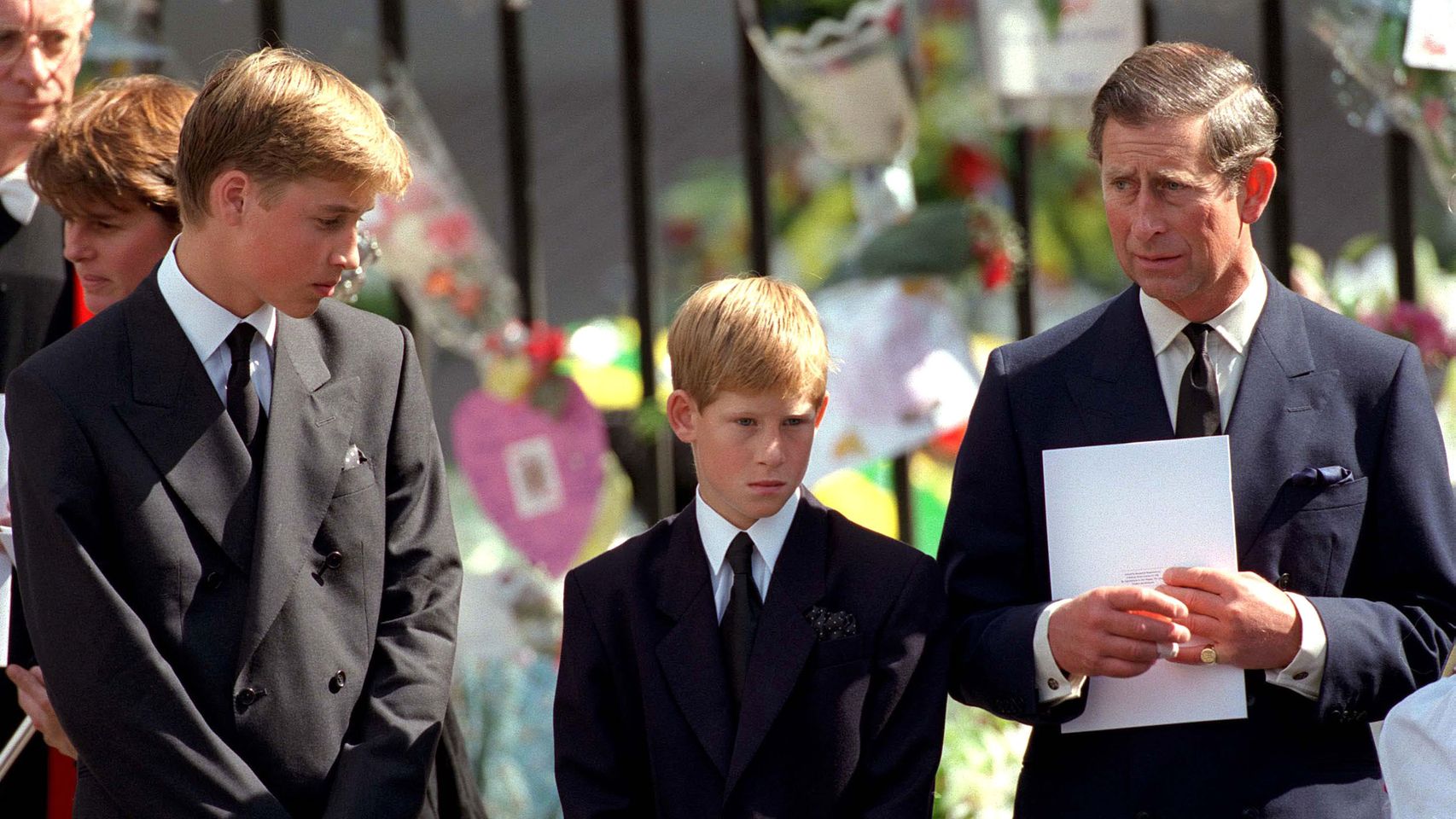 Guillermo y Harry participaron en el cortejo fúnebre de Lady Di para que su padre, Carlos III, no recibiera insultos del pueblo