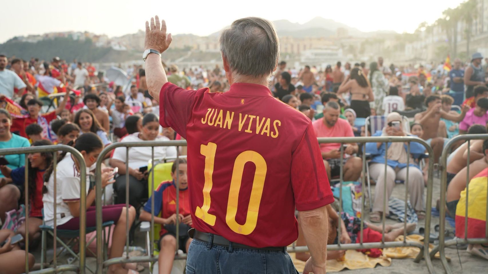 Juan Vivas, el líder que no busca la gloria, no duerme y llama a todas las puertas para defender la dignidad de Ceuta