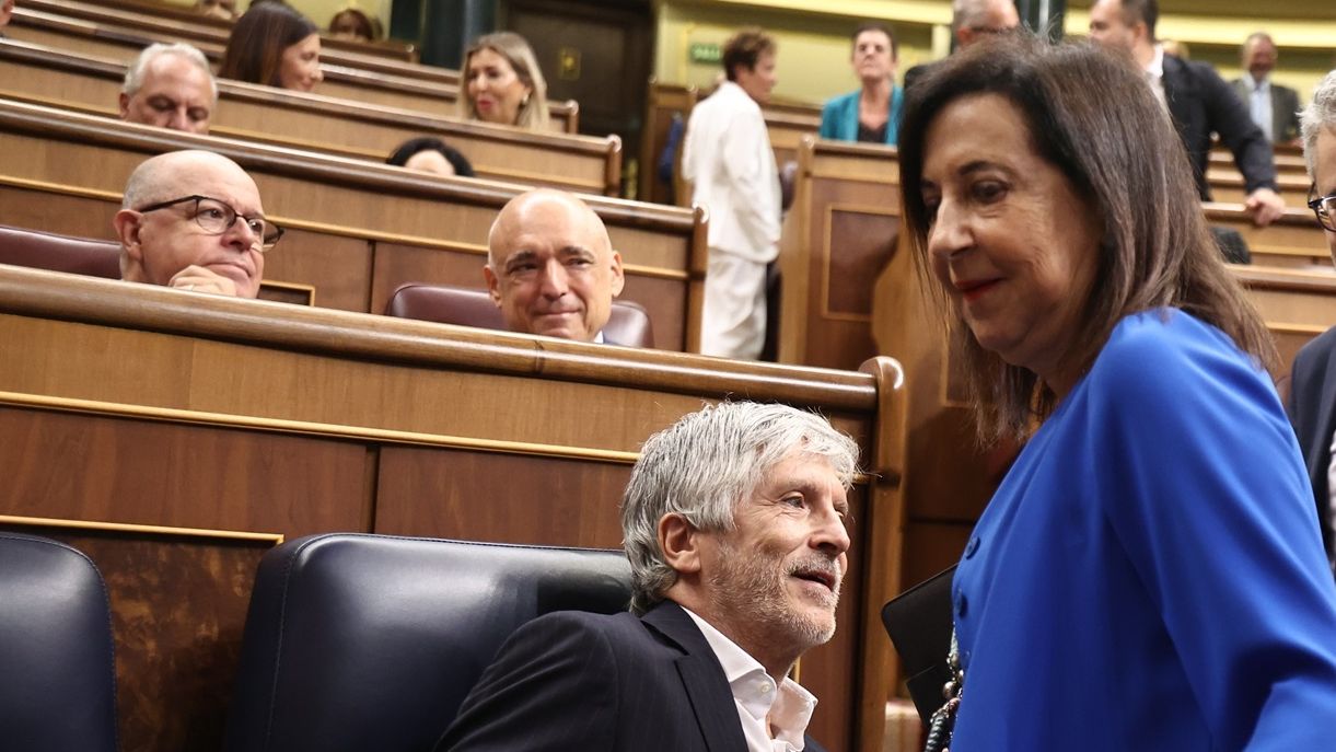 Ceuta abre una grieta entre Margarita Robles y el resto, con el prestigio del CNI y los militares en tela de juicio