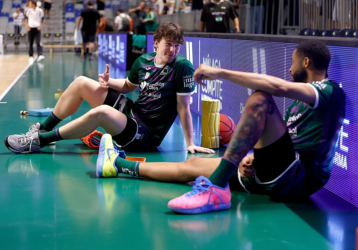 El Unicaja cierra la pretemporada en Santiago plagado de bajas