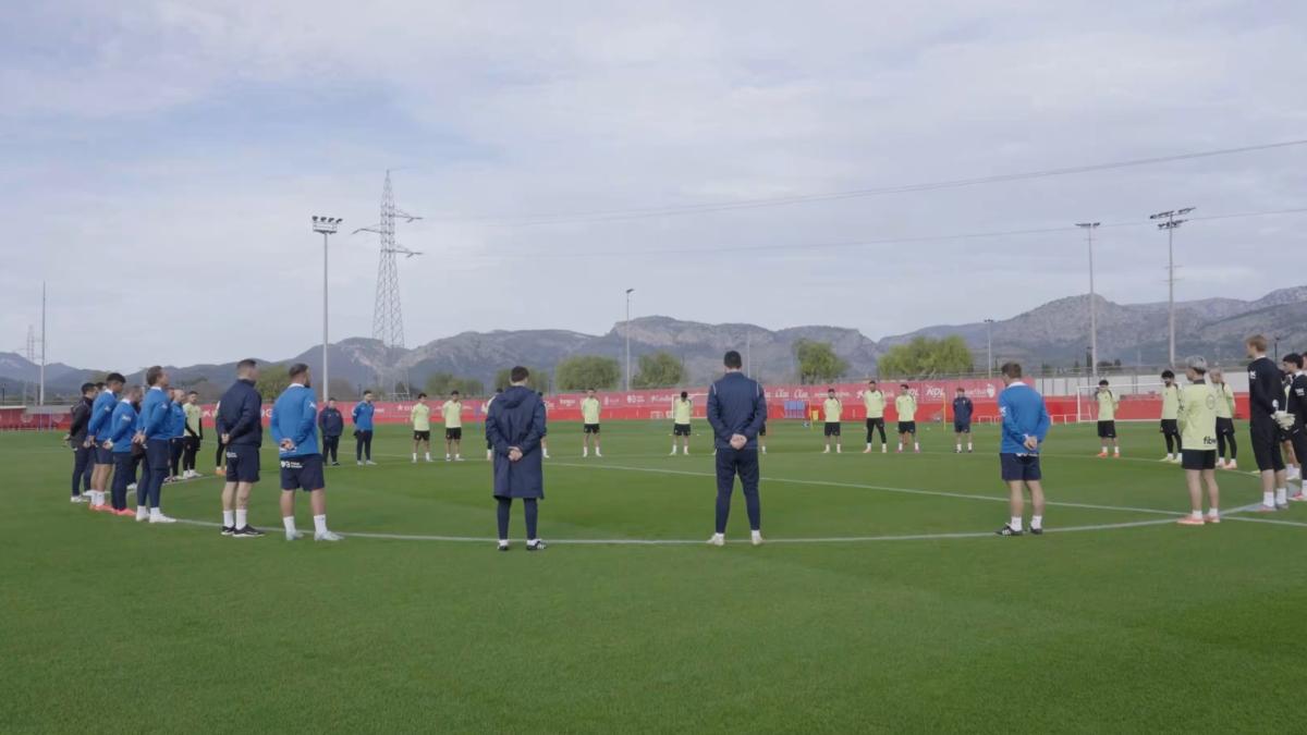 El Mallorca guarda respeto por el fallecimiento de Miquel Contestí