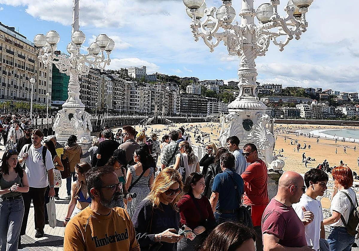 Un falso amor en San Sebastián le cuesta casi 400.000 euros a un hombre de 82 años