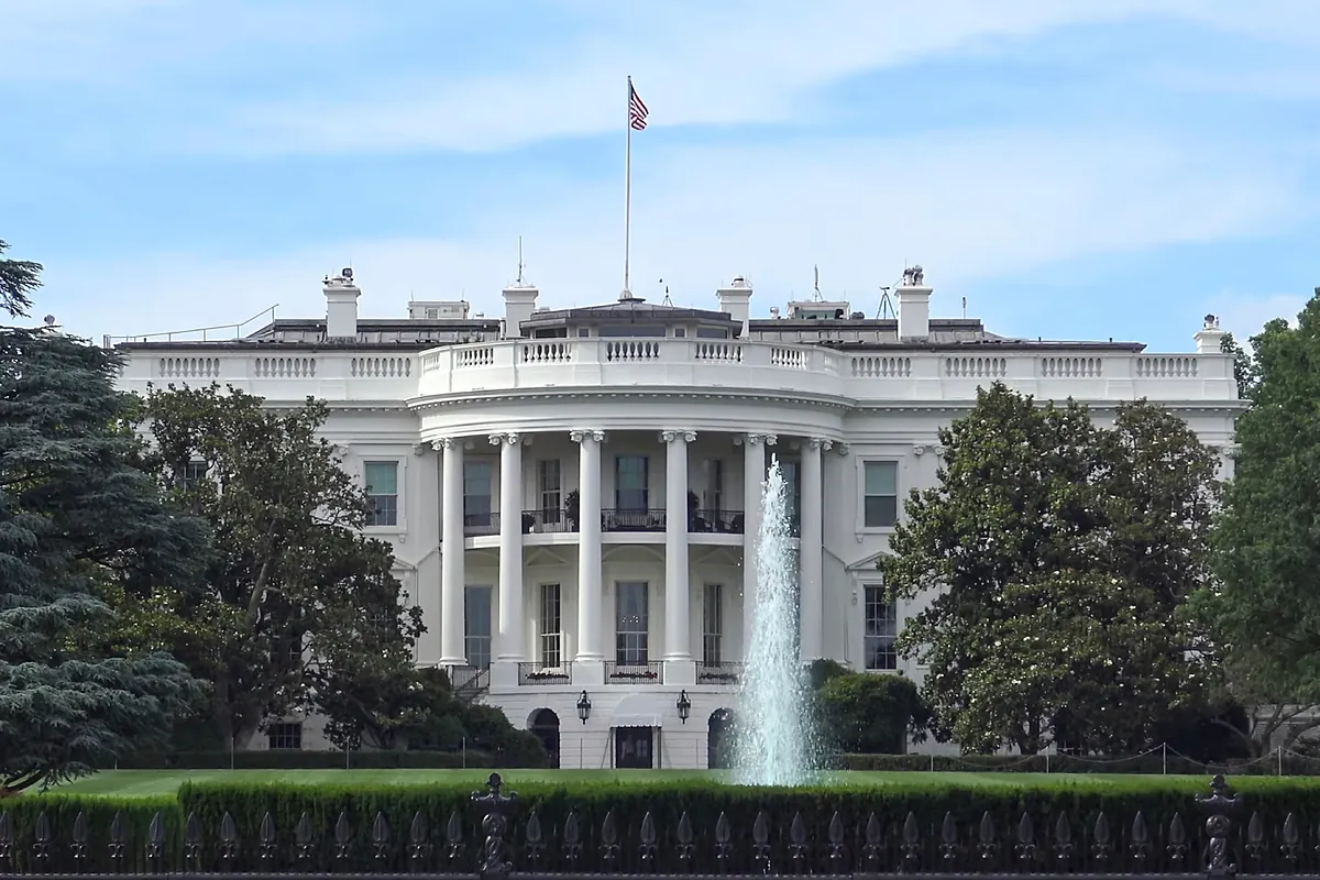 Trump anuncia que el arco de triunfo para celebrar los 250 años de EEUU tendrá drones y francotiradores