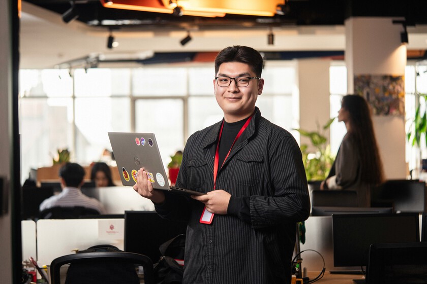 “La presión laboral era abrumadora. Ahora estoy mejor”: la IA está ayudando a los jóvenes chinos a emprender solos