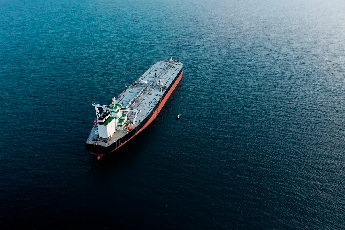 Trafigura lanzará su primera OPV con la salida a Bolsa de su división de superpetroleros