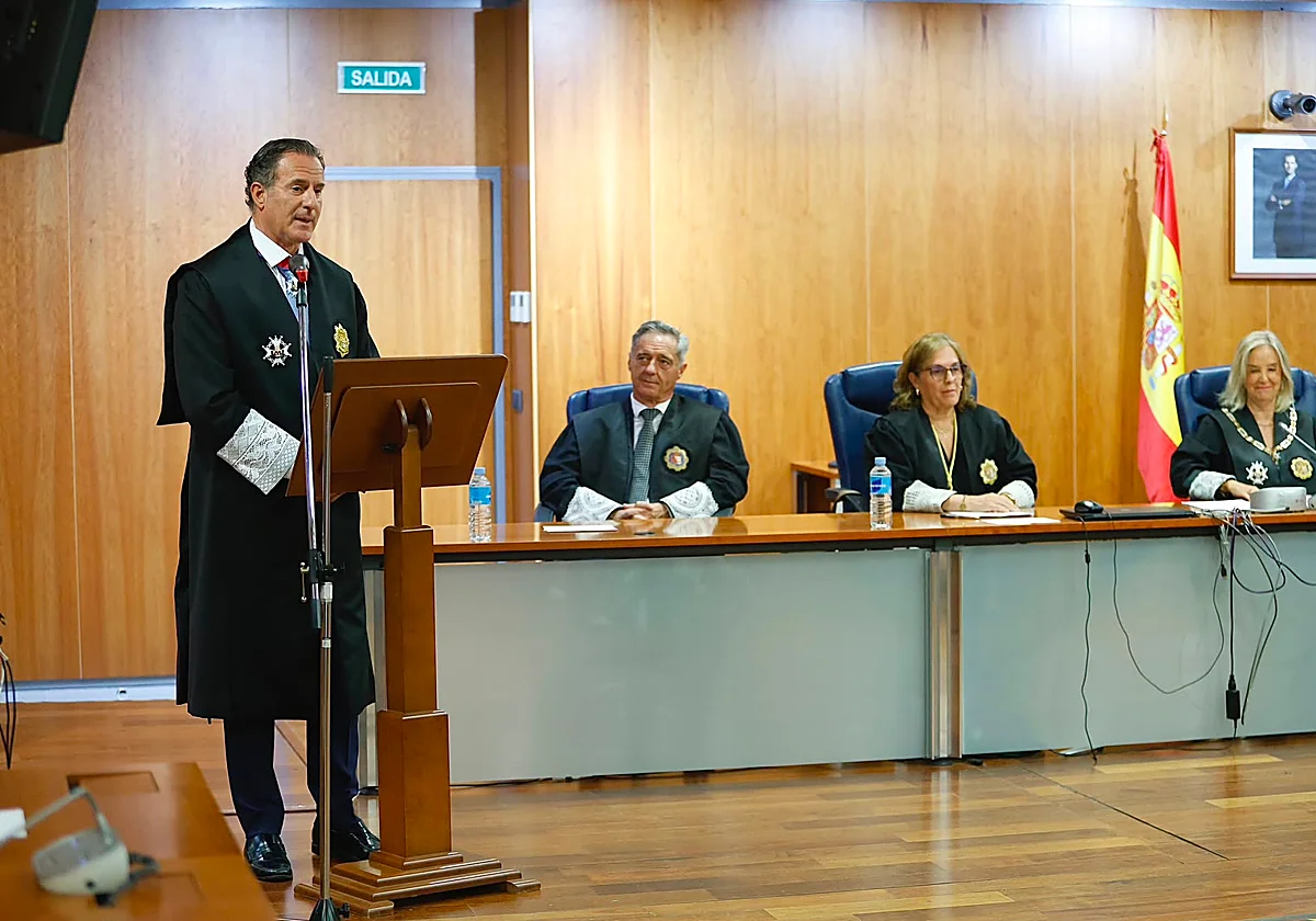 El nuevo fiscal jefe de Málaga asume el cargo con la vista puesta en el crimen organizado, la violencia de género y los menores