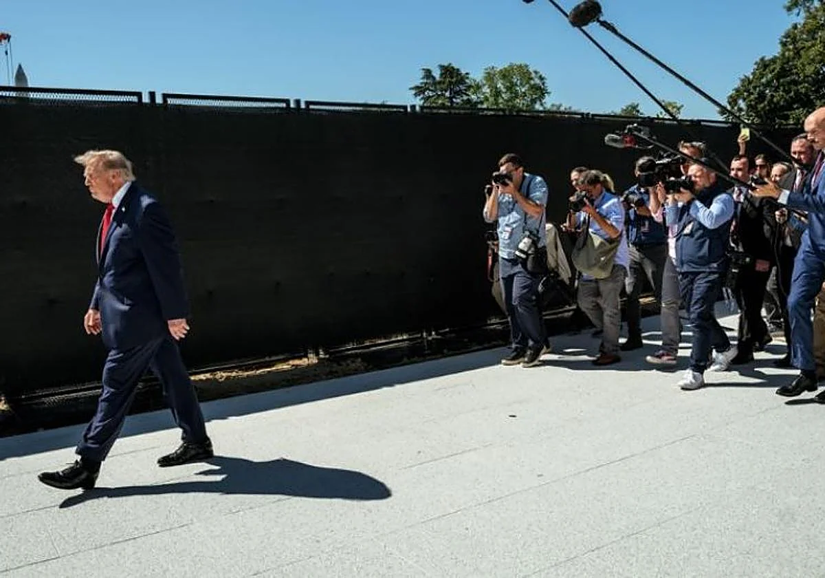 Apagón televisivo a la Casa Blanca: el frente común de las principales cadenas desafía el veto de Donald Trump