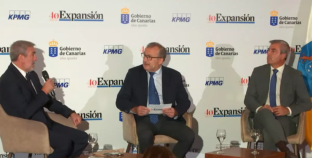 Clavijo y Domínguez denuncian la falta de política migratoria del Gobierno, que ha dejado "tiradas" a Ceuta y Canarias