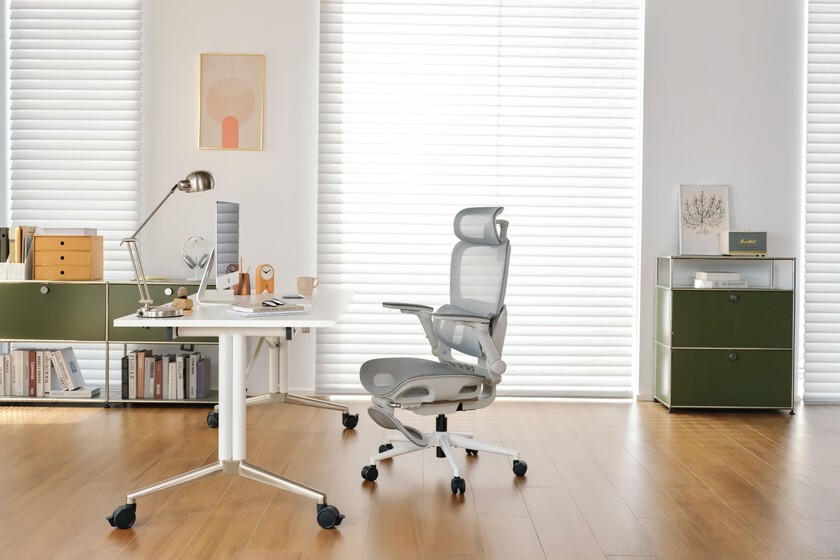 Una nueva silla que te permite ajustar cada una de sus partes y tiene respaldo basculante: así es la Sihoo B300 Pro
